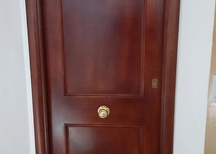 Loft Céntrico En Cercano Al Tajo Y Plaza De Toros Con Wifi Y Parking Opcional Appartamento